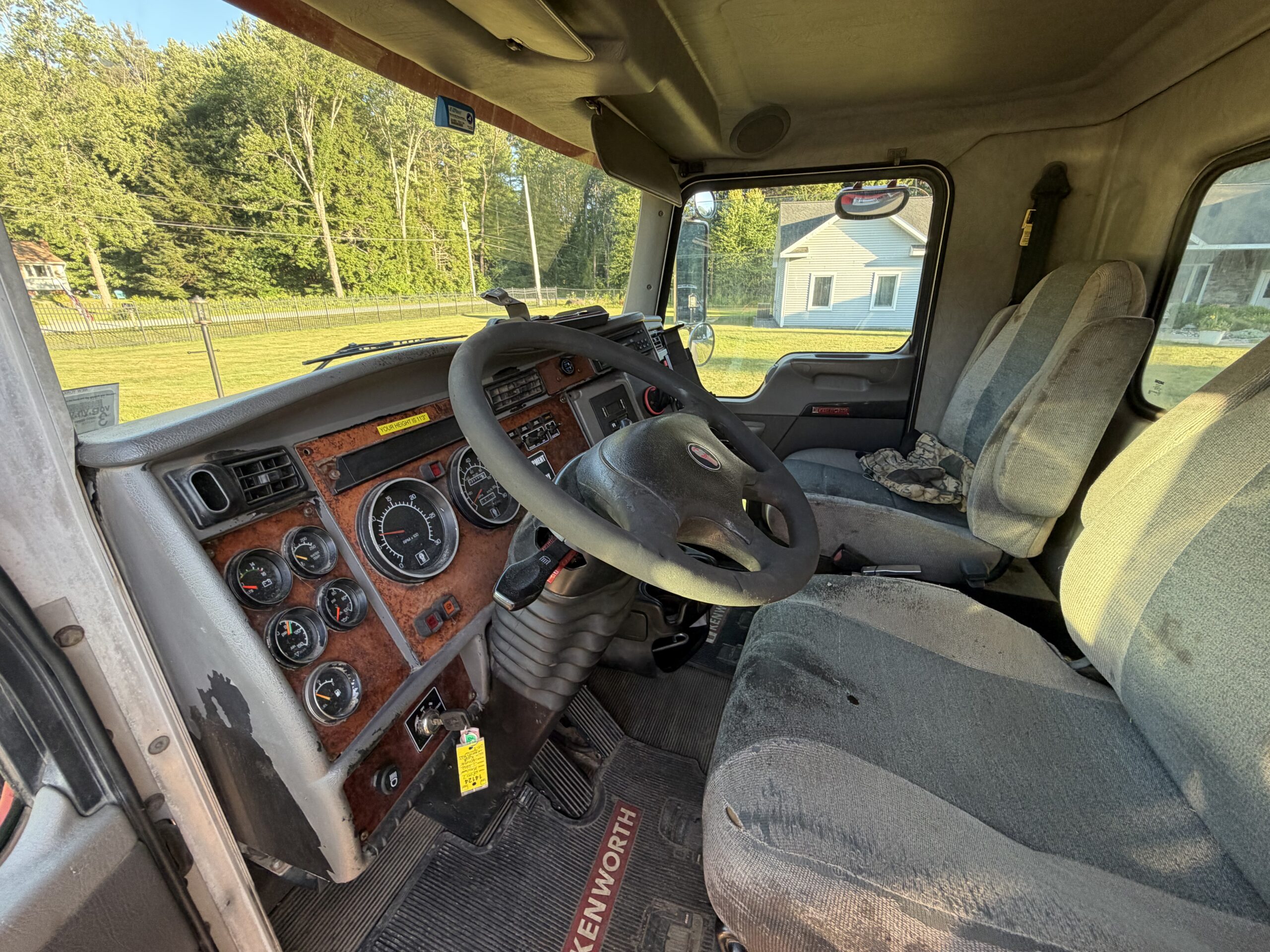 Kenworth T300 Dump Truck - Image 20