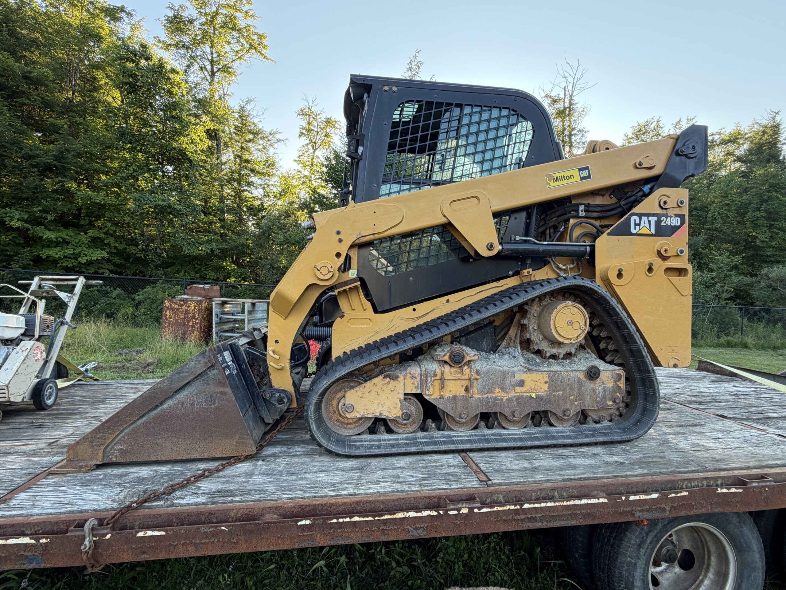 CAT 249D Compact Track Loader - Image 5