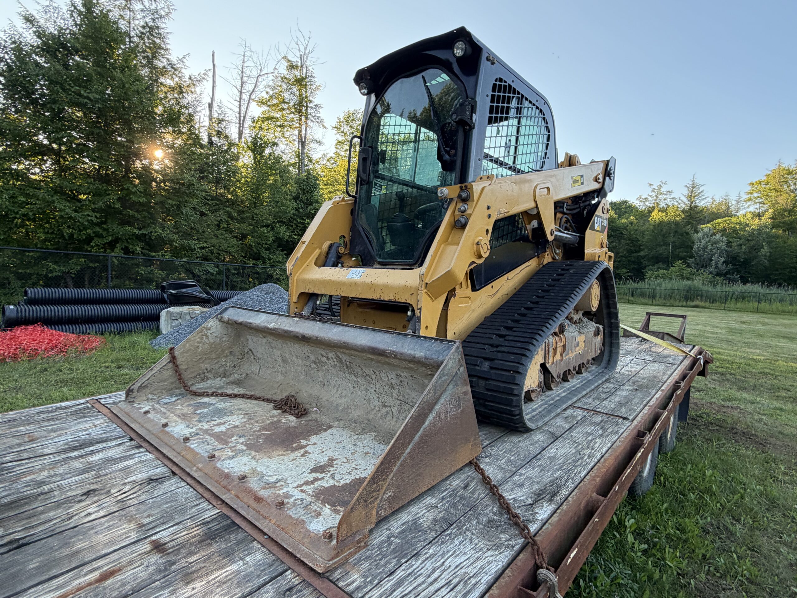 CAT 249D Compact Track Loader - Image 2