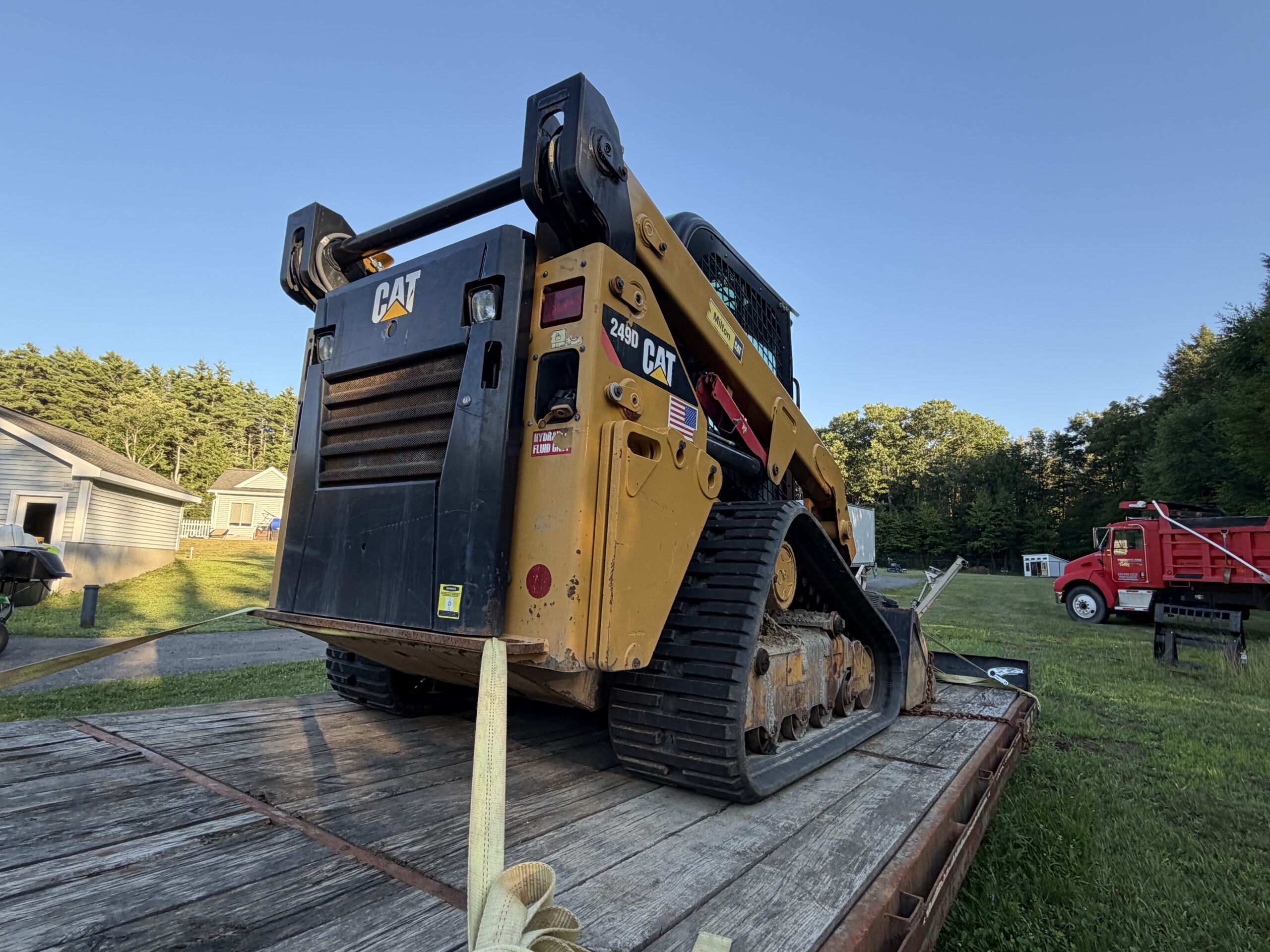CAT 249D Compact Track Loader - Image 3